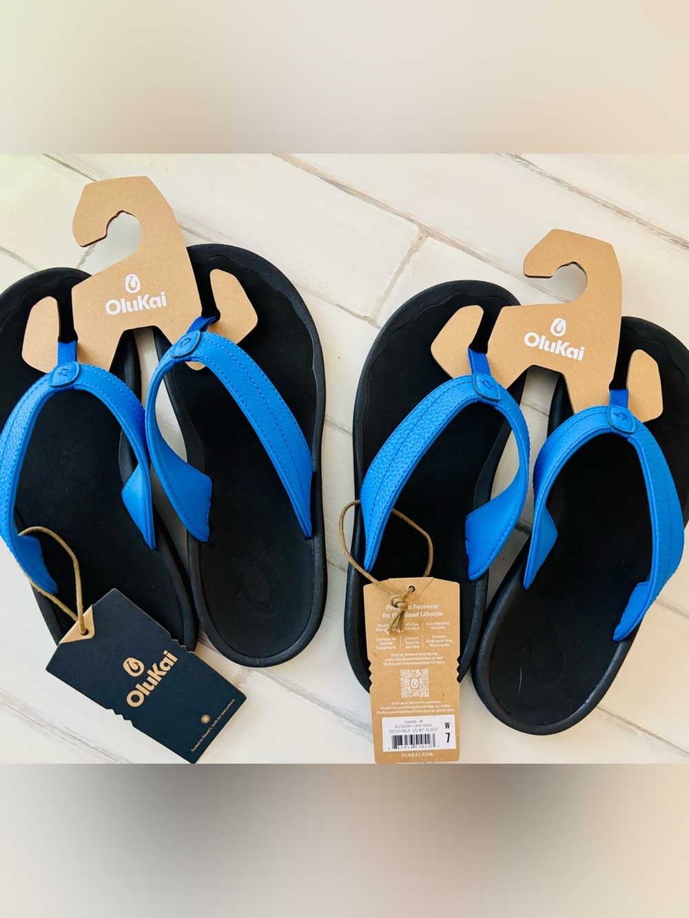NWT! OluKai Ohana Women's Flip Flops
